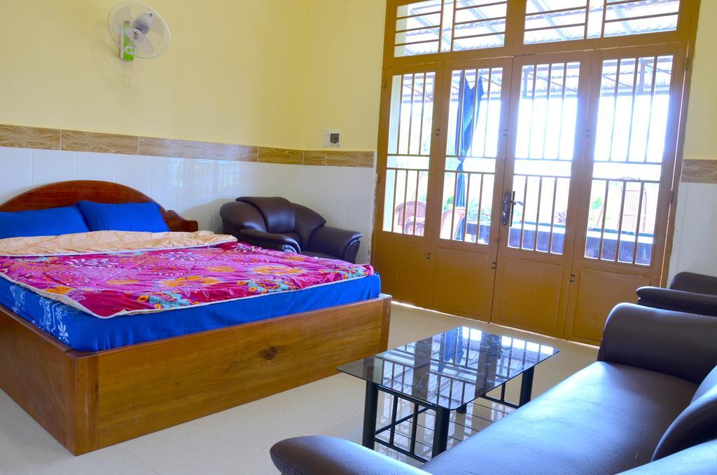 Nomads Guesthouse Kampot Exterior photo