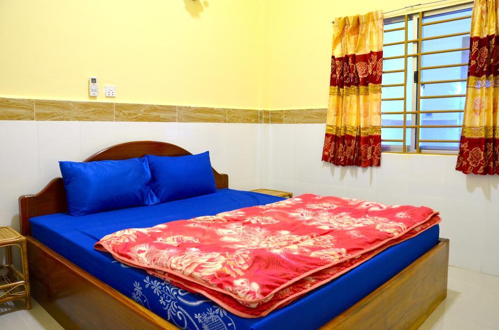 Nomads Guesthouse Kampot Exterior photo